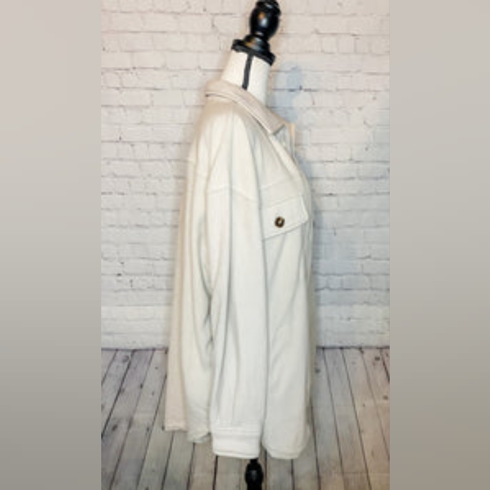 AMARYLLIS Louvre  Button-Up Shacket in Stone - Picture 6 of 11